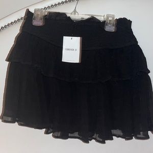 Forever 21 NWT smocked layered skirt